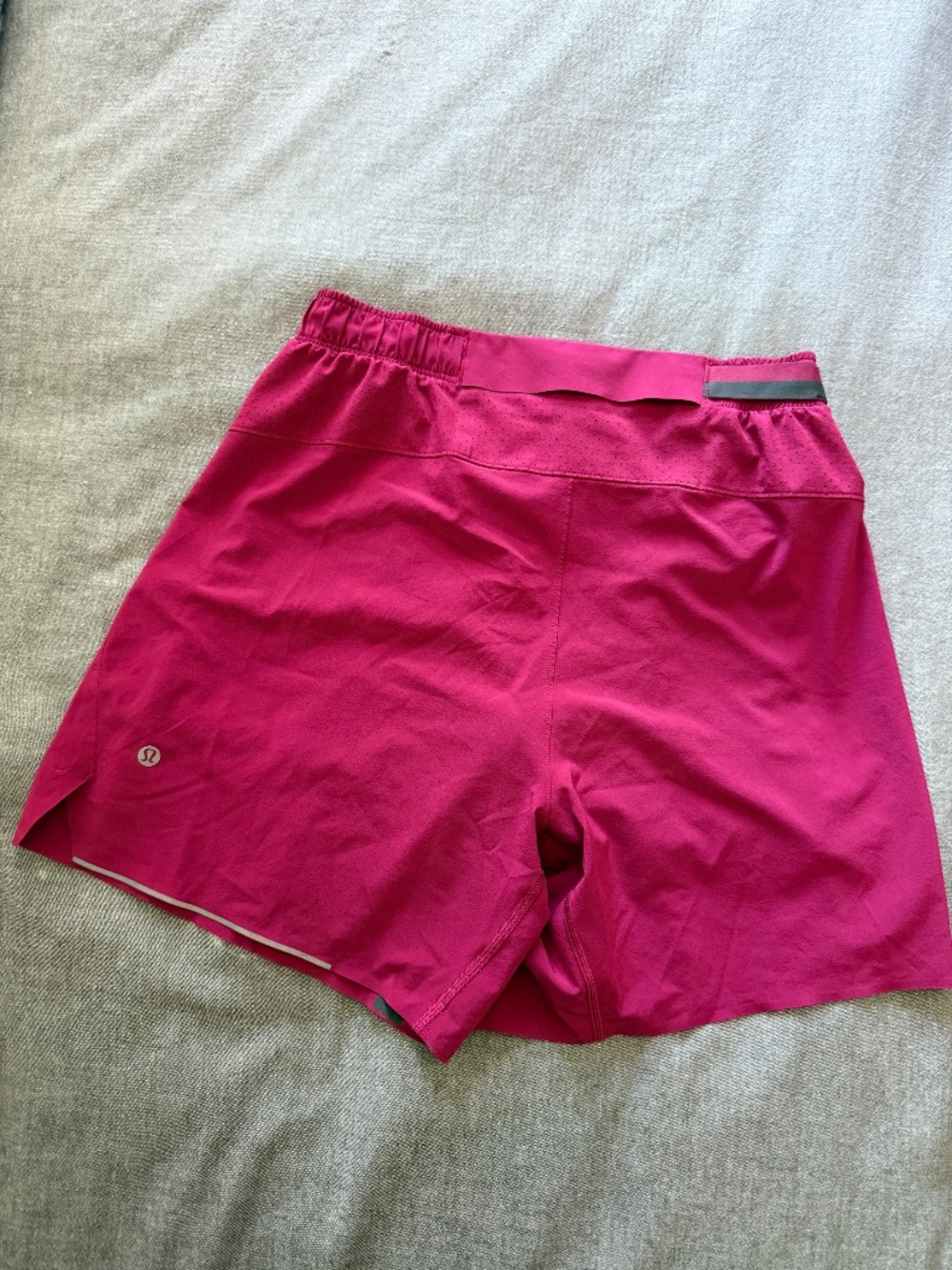 lululemon Surge Short 6" Lined medium